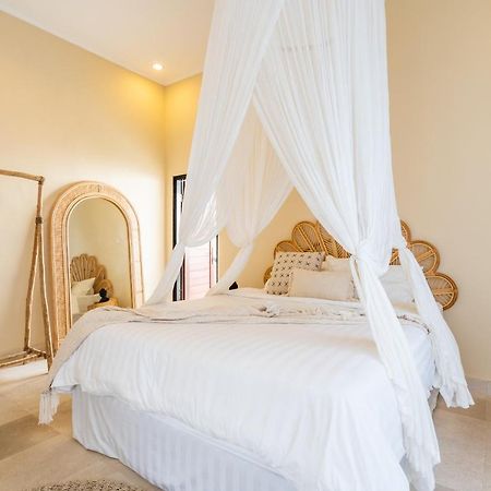 Villa Damai Oasis In The Heart Of Seminyak Exterior photo