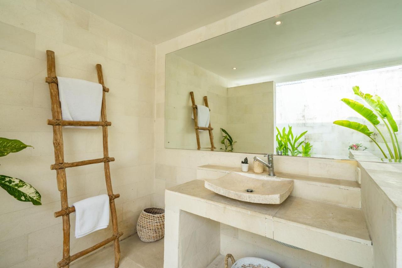 Villa Damai Oasis In The Heart Of Seminyak Exterior photo