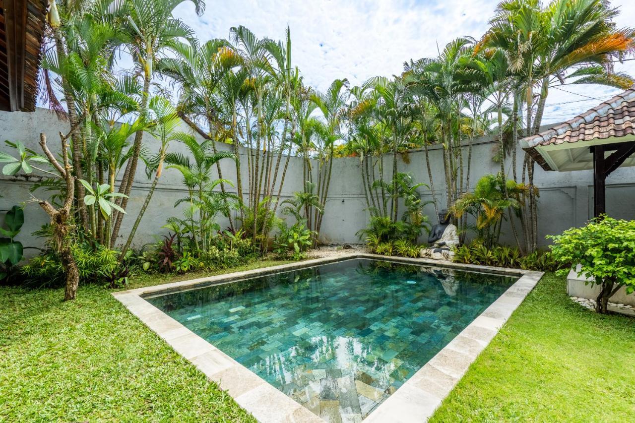 Villa Damai Oasis In The Heart Of Seminyak Exterior photo